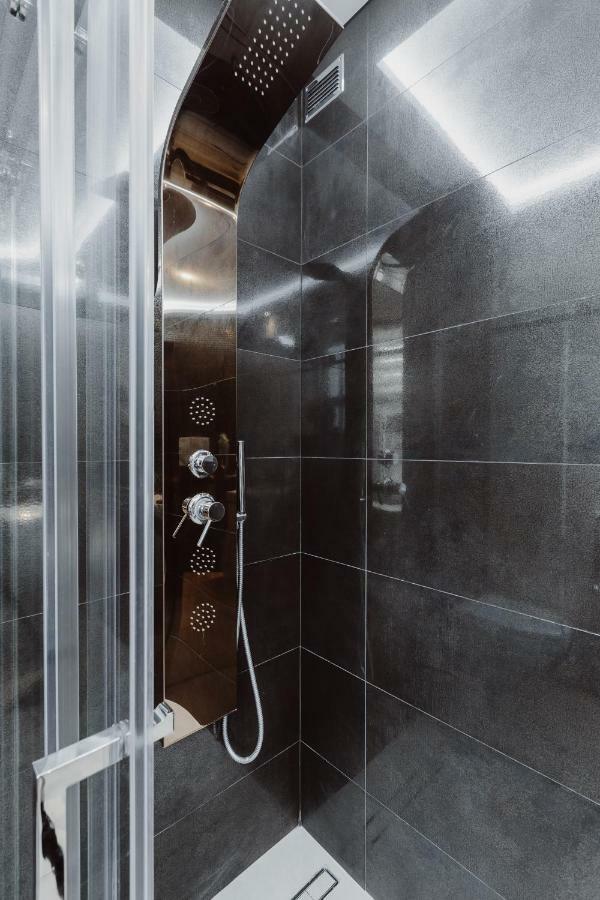 Leo Apartments Main Square クラクフ エクステリア 写真